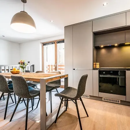 Badi Argentière - By Emerald Chalet *