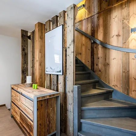 Badi Argentière - By Emerald *