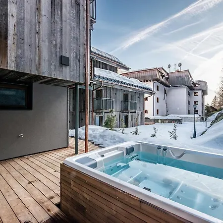 Badi Argentière - By Emerald * Chamonix