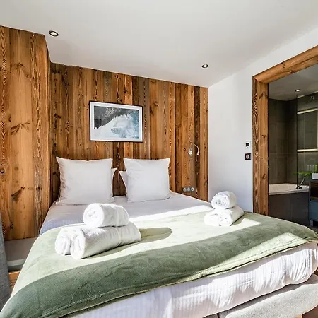 Badi Argentiere - By Emerald