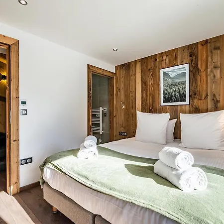 Badi Argentiere - By Emerald *